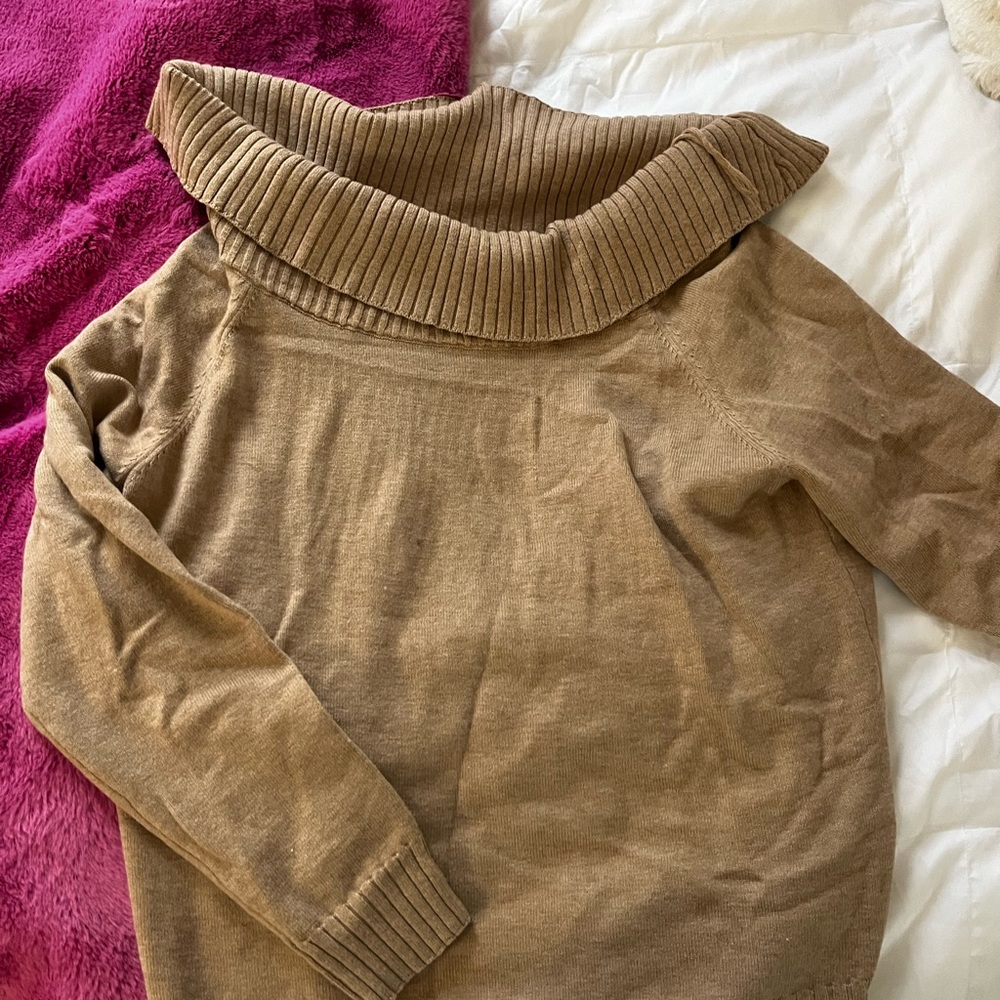 Off the shoulder sweater!